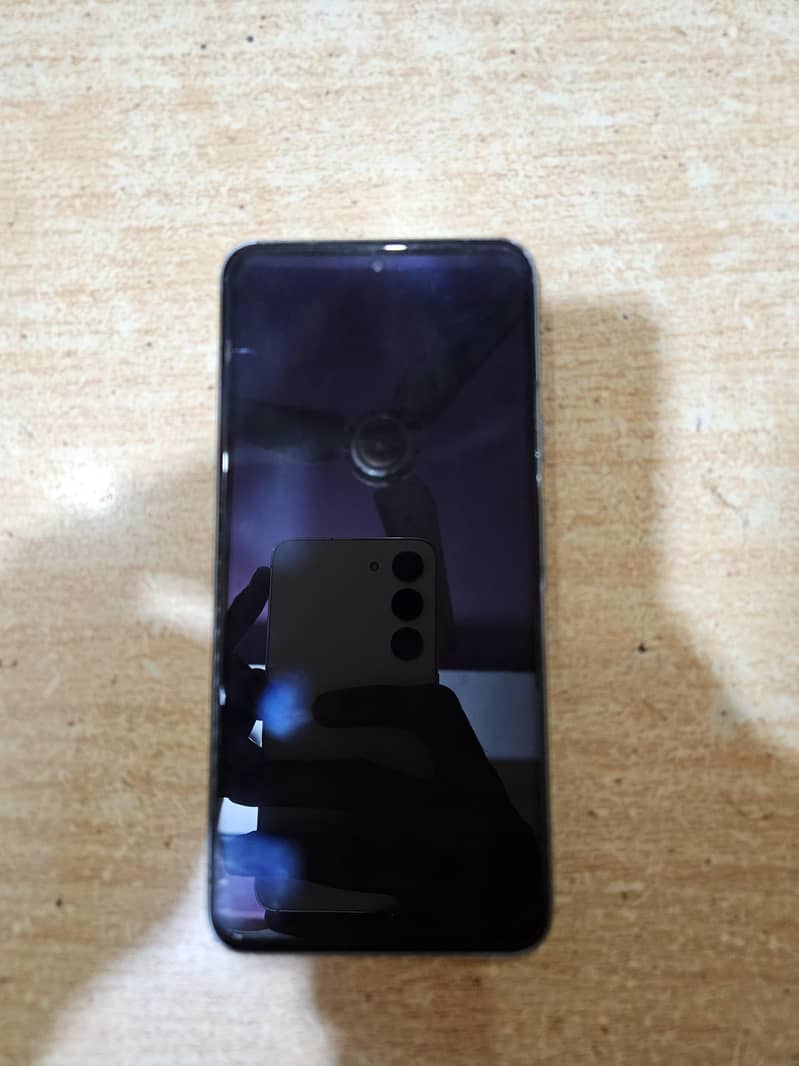 Google pixel 8 1