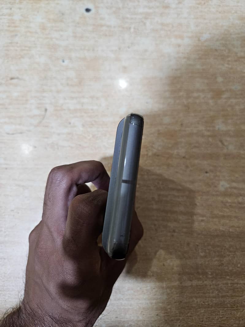 Google pixel 8 3