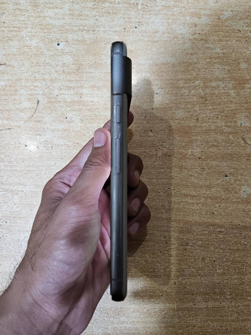 Google pixel 8 5