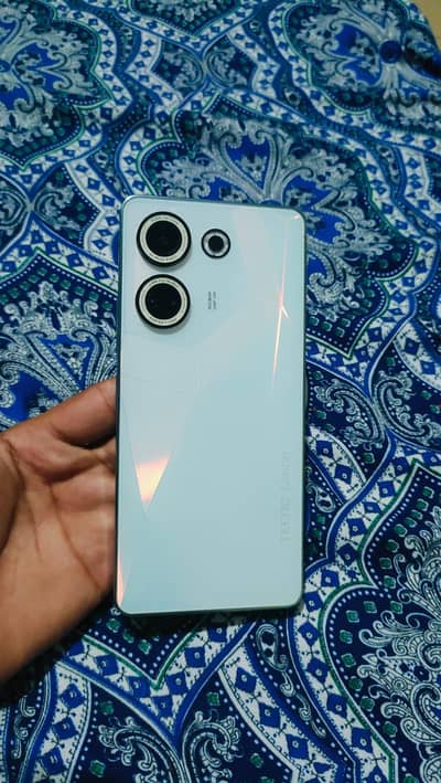 Tecno caman 20  03070116330