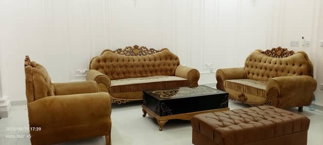 sofa set with senter table