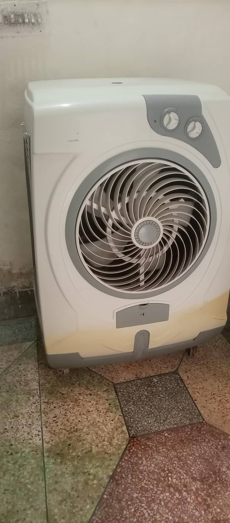 Room cooler 1