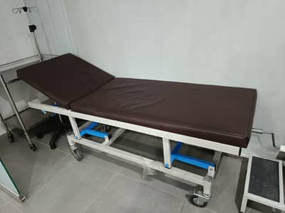 Physiotherapy/ Examination bed