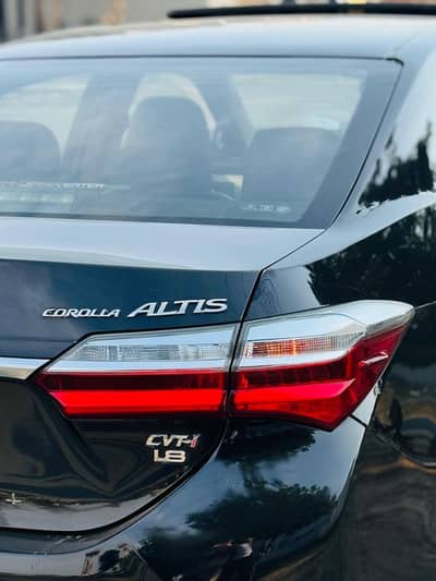Toyota Corolla altis grande