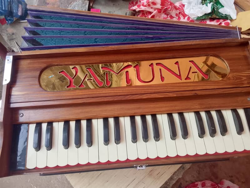 camera bellow Harmonium 3