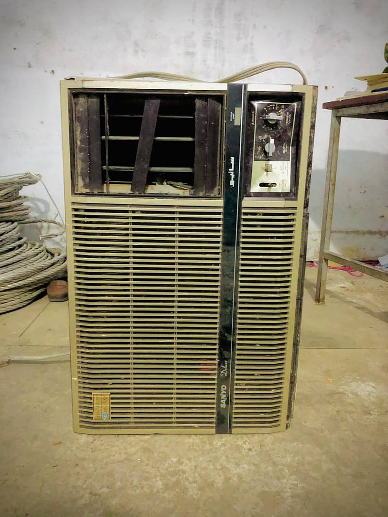 window AC 0