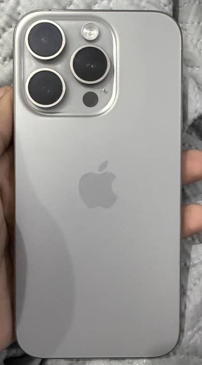 Apple iPhone 15 Pro