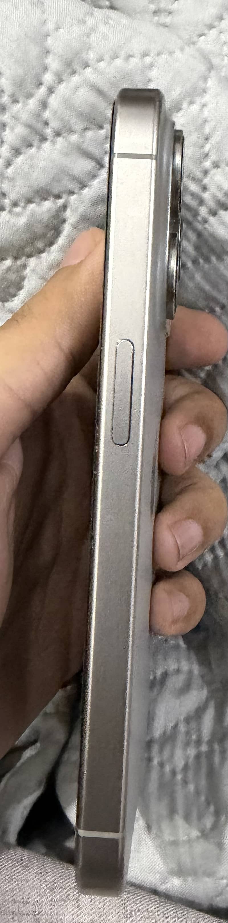 Apple iPhone 15 Pro 1