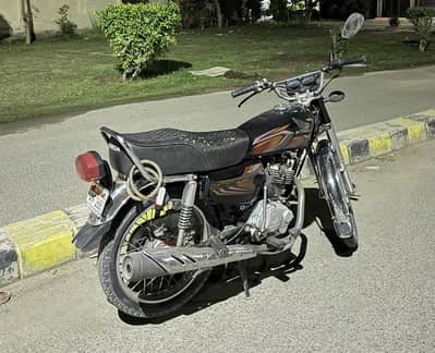 Honda 125, 10/10 Quality, 37000 KMs.