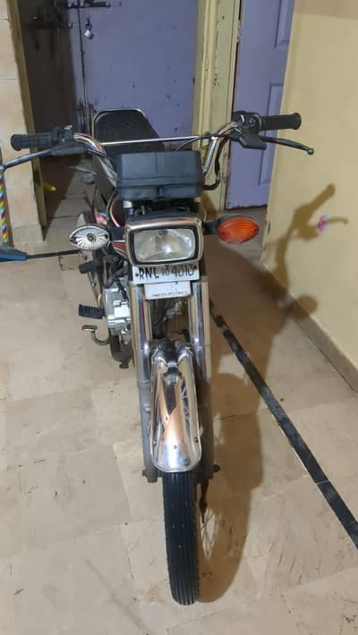 125 2019 like new