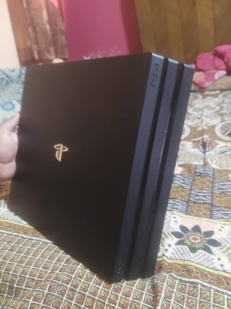 ps4 pro 1TP 1