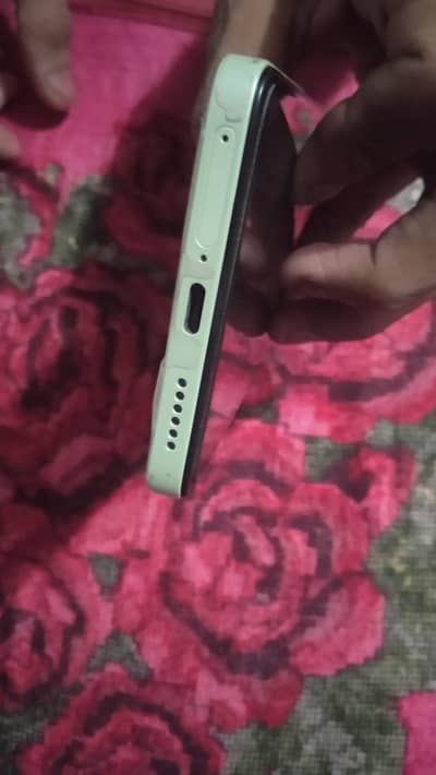 8gb 256gb 10-10 condition box charger original