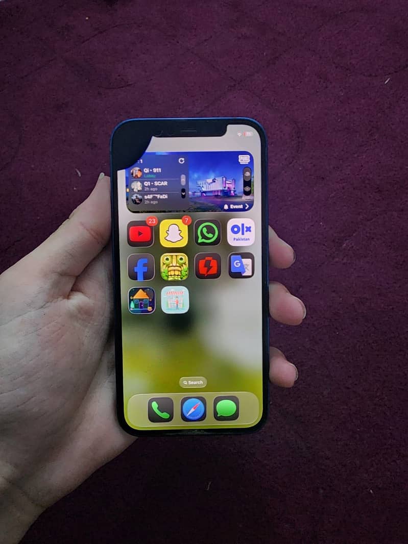 iPhone 12 0