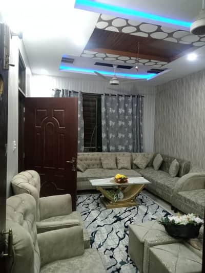 5 Marla 3rd floor available for rent