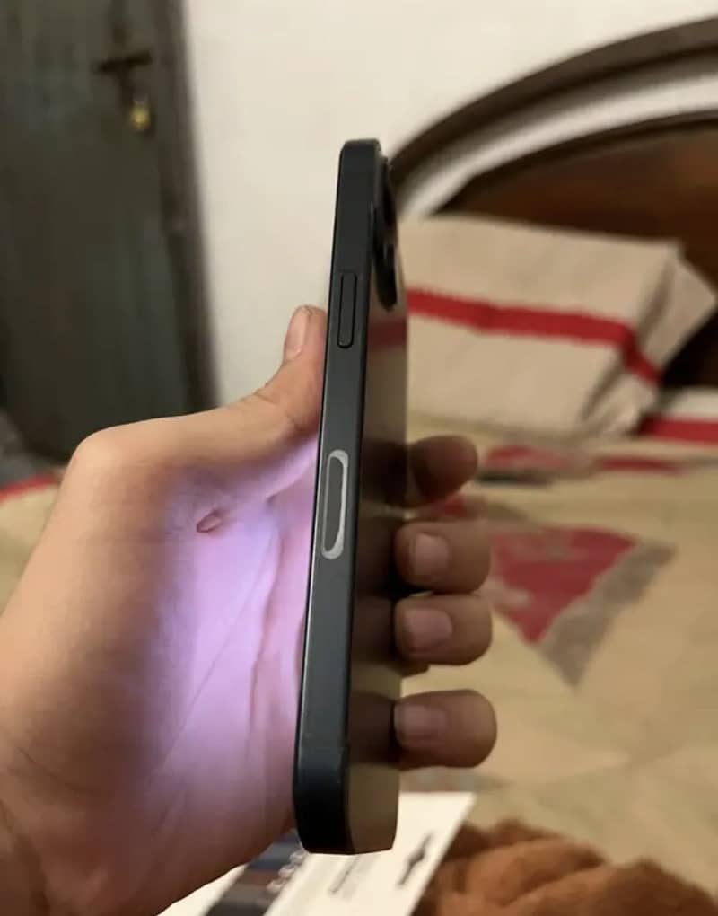 iPhone 13 0