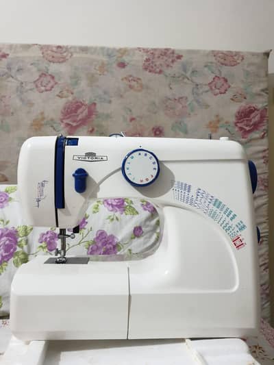 Victoria Automatic sweing machine