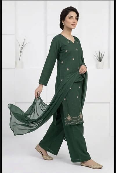 Green Embroidered 3-piece cotton lawn suit for women