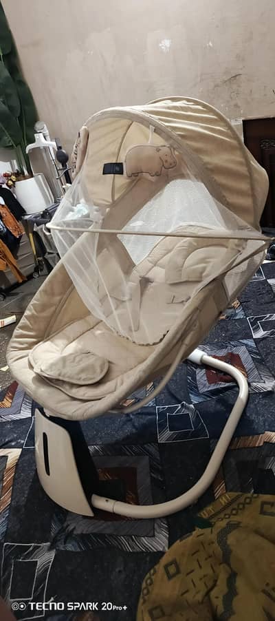 mestela baby swing and baby cort for sale