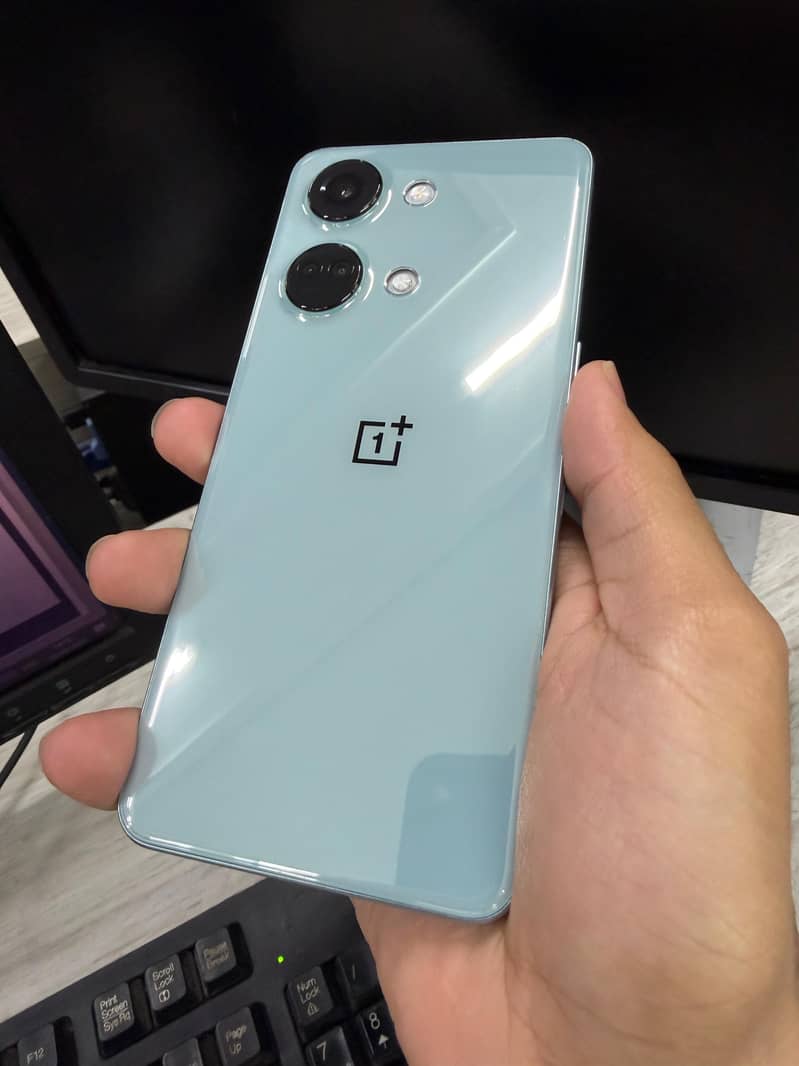 Oneplus Ace 2V 0
