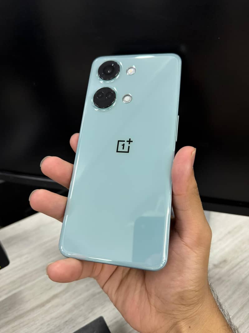 Oneplus Ace 2V 1
