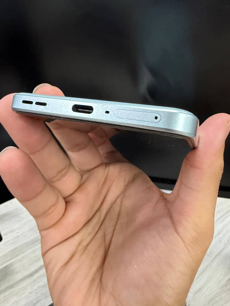 Oneplus Ace 2V 2