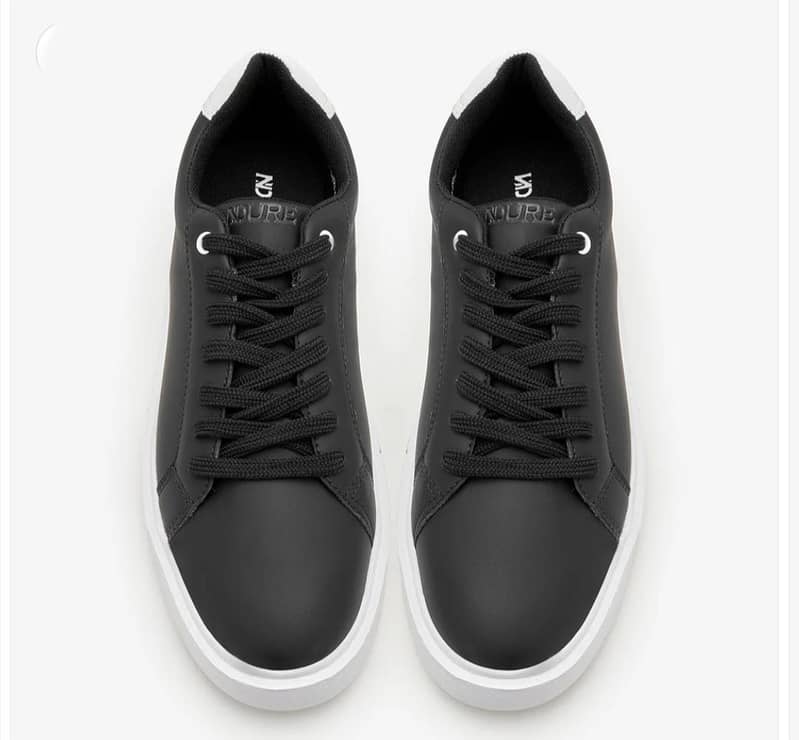 Sneakers 3