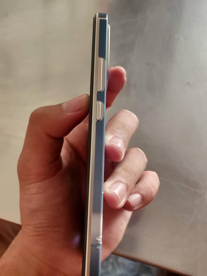 Realmi 15T 5