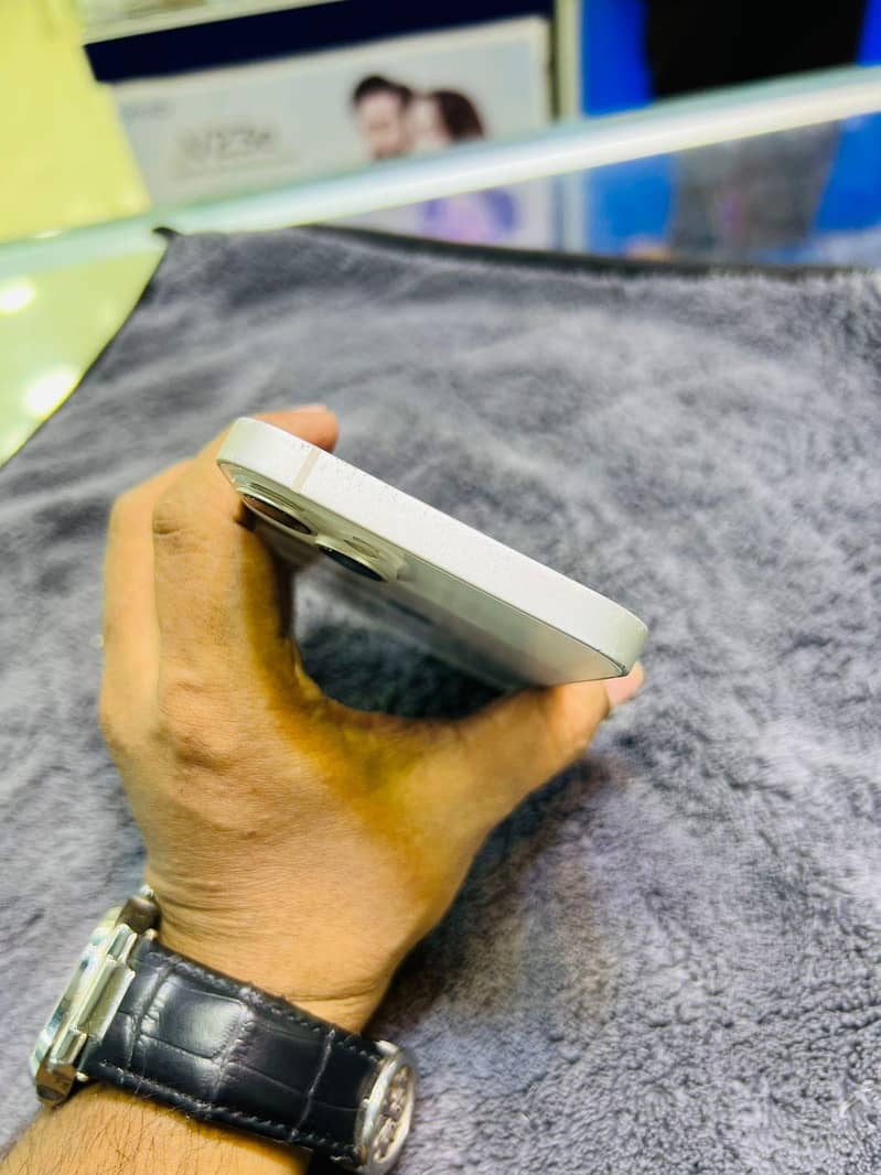 iphone 13 2