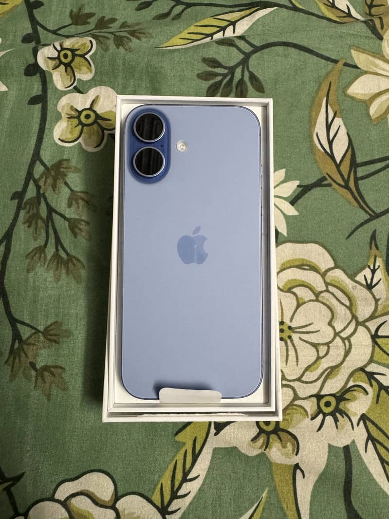 iPhone 17 4