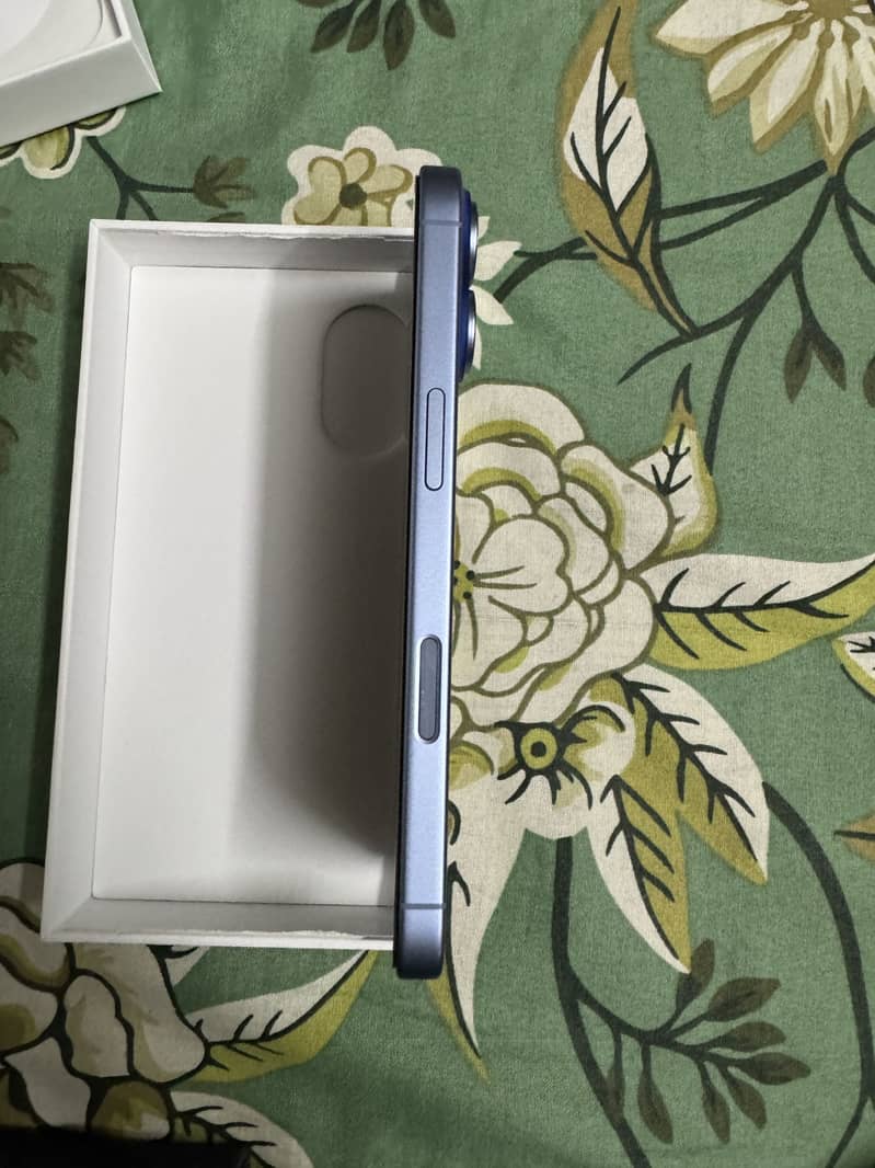 iPhone 17 5