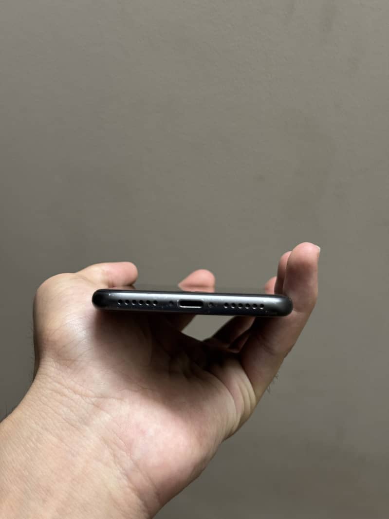 Iphone 8 Sim working 3