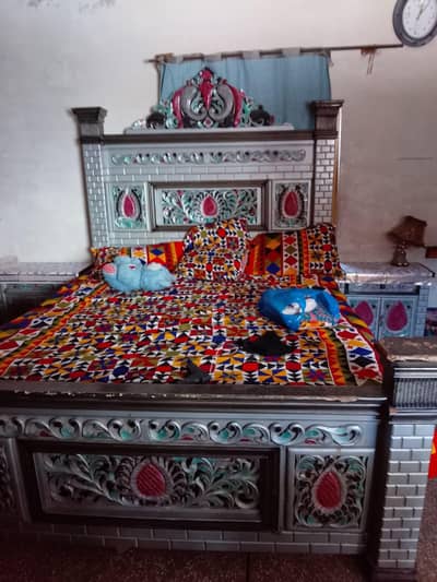selling by bed set