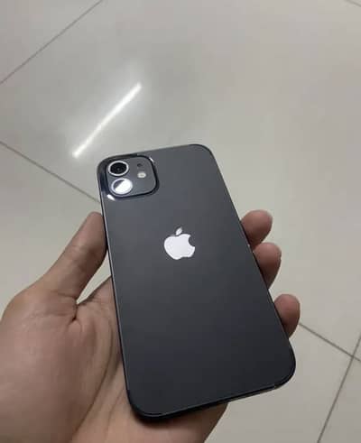 Iphone 12.
