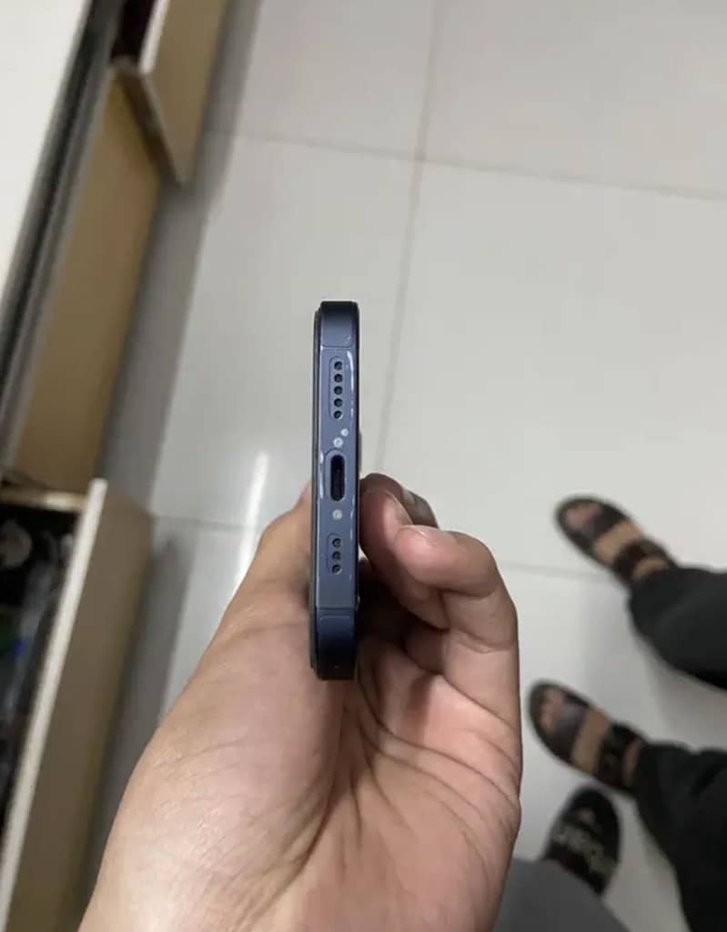 Iphone 12. 1