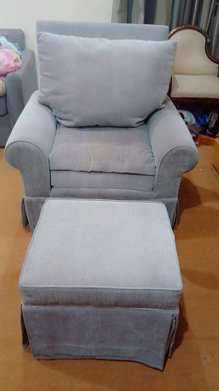 Sofa with puffy 0