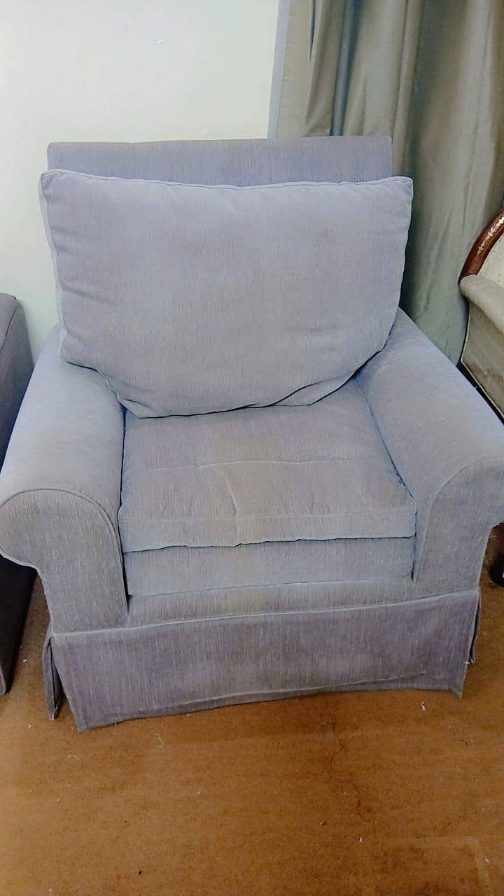 Sofa with puffy 3
