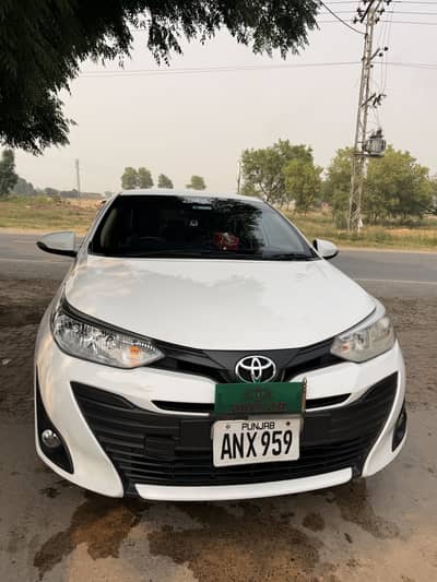 Yaris Gli
