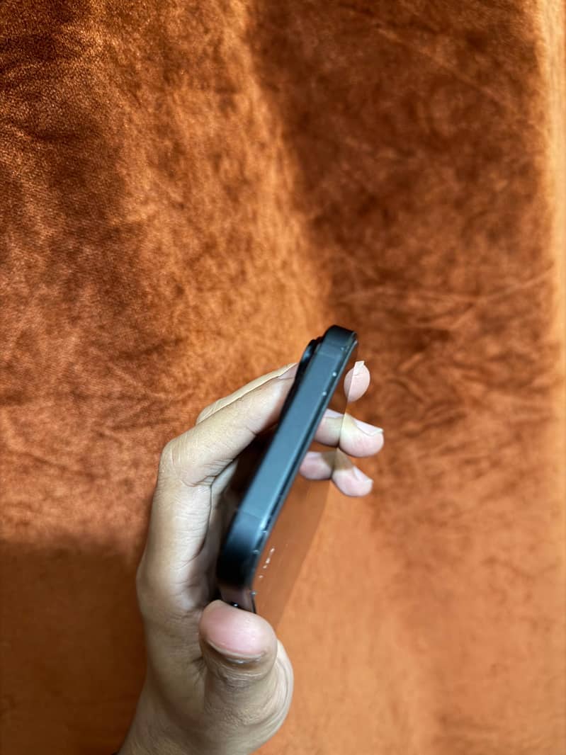 Iphone 15 2