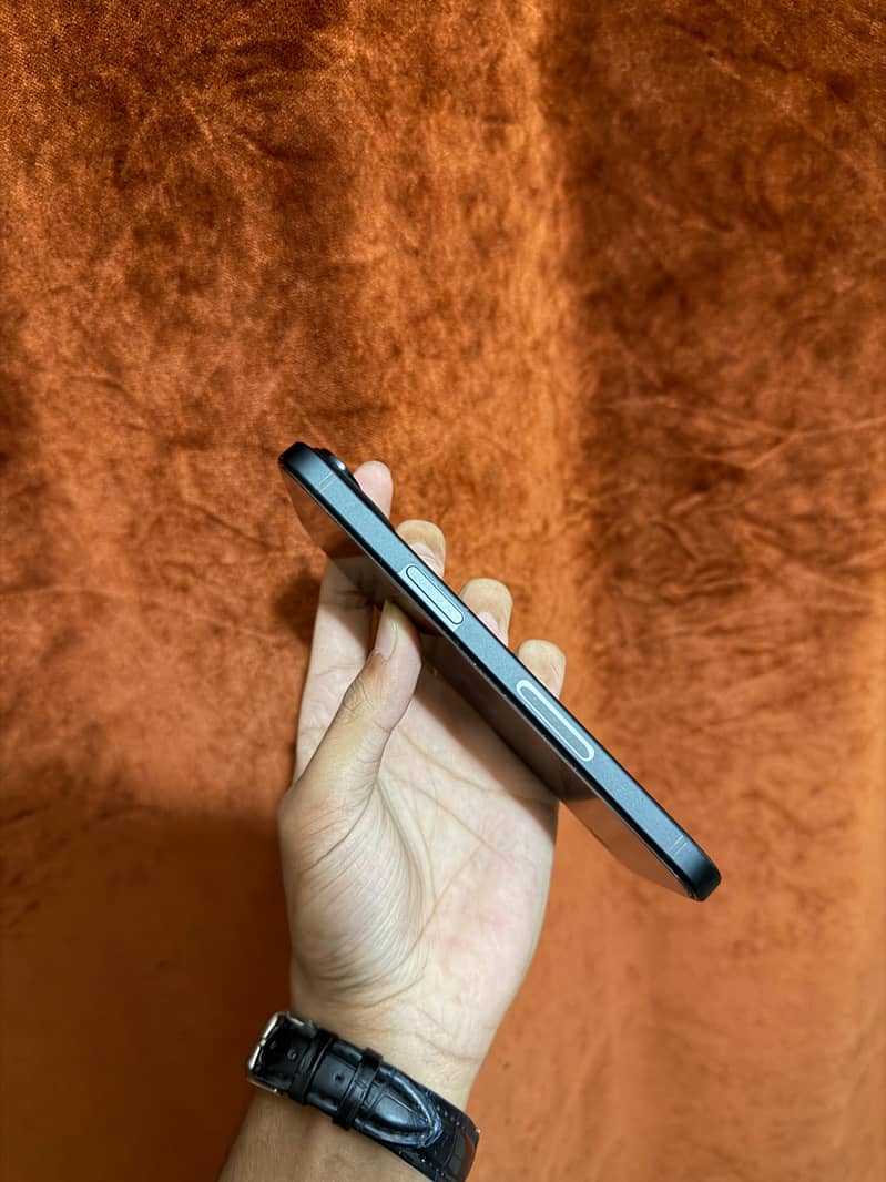 Iphone 15 4