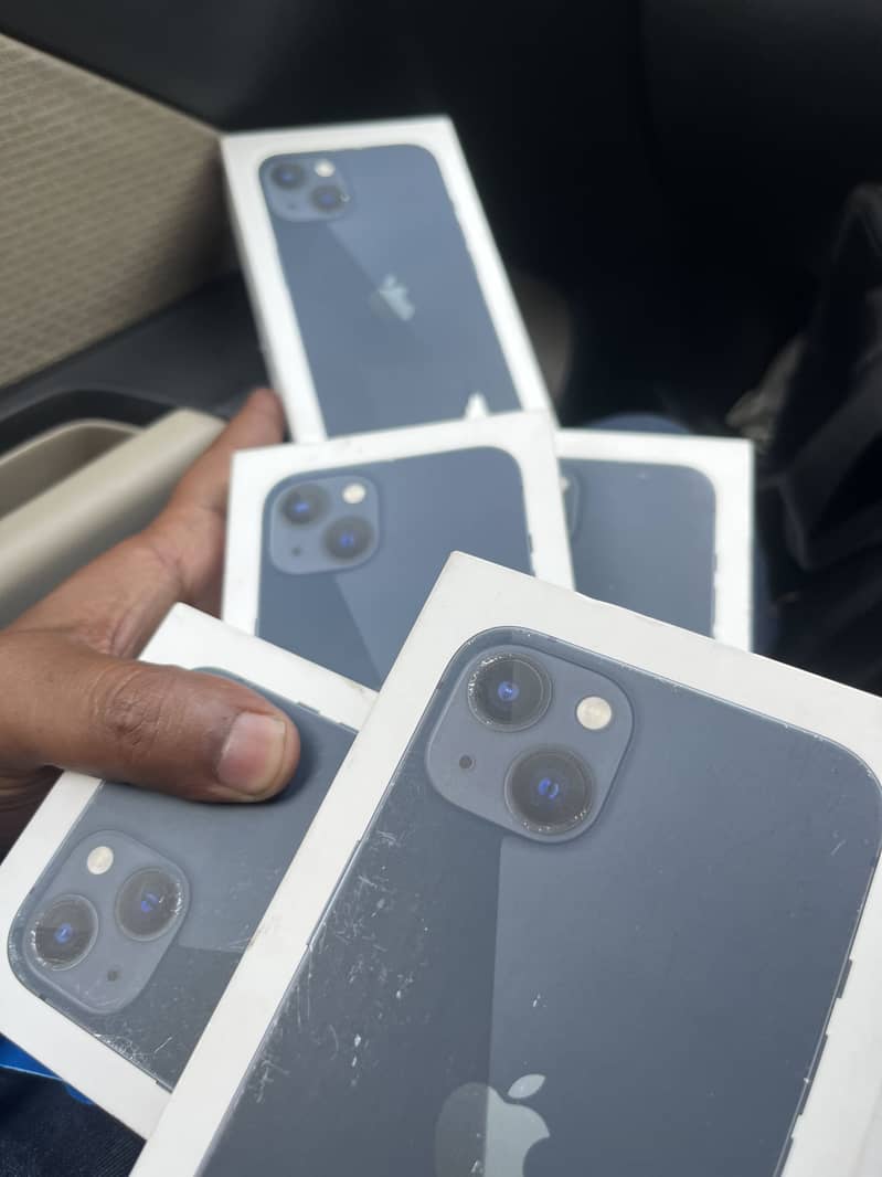 iPhone 13 boxpack 0