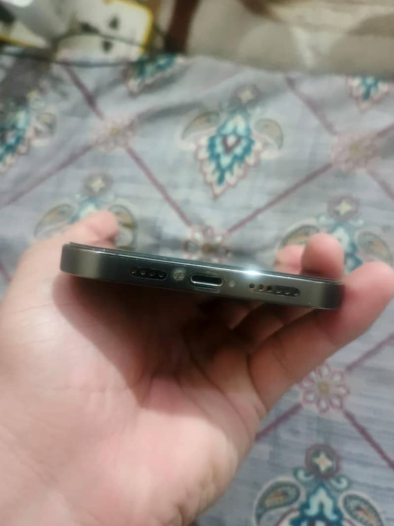 Iphone 12 pro max 2