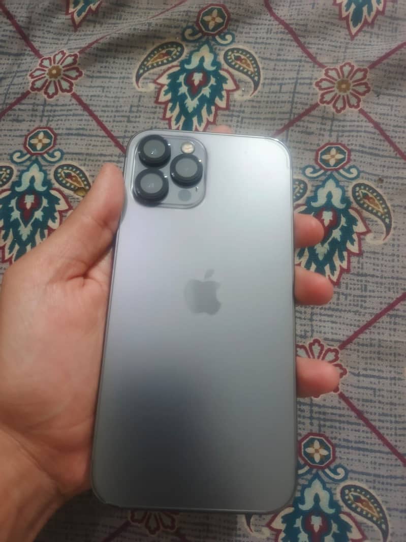 Iphone 12 pro max 3