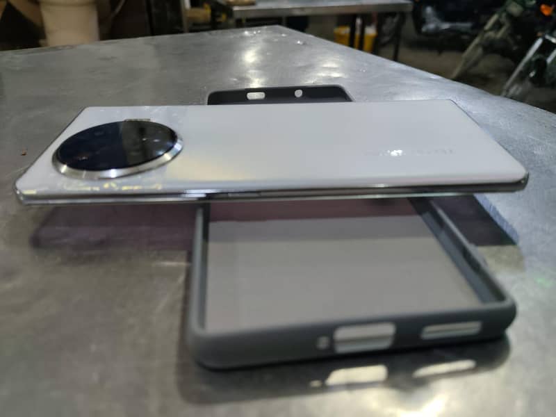 Techno Spark 20 Plus Pro 4