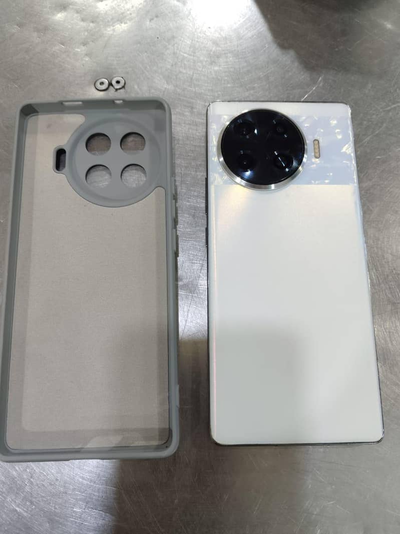 Techno Spark 20 Plus Pro 6
