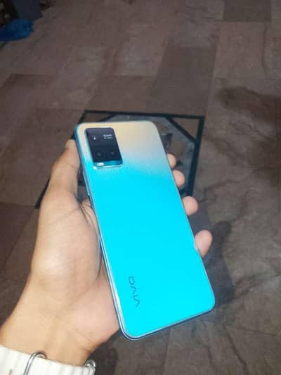 vivo y33s  8/128