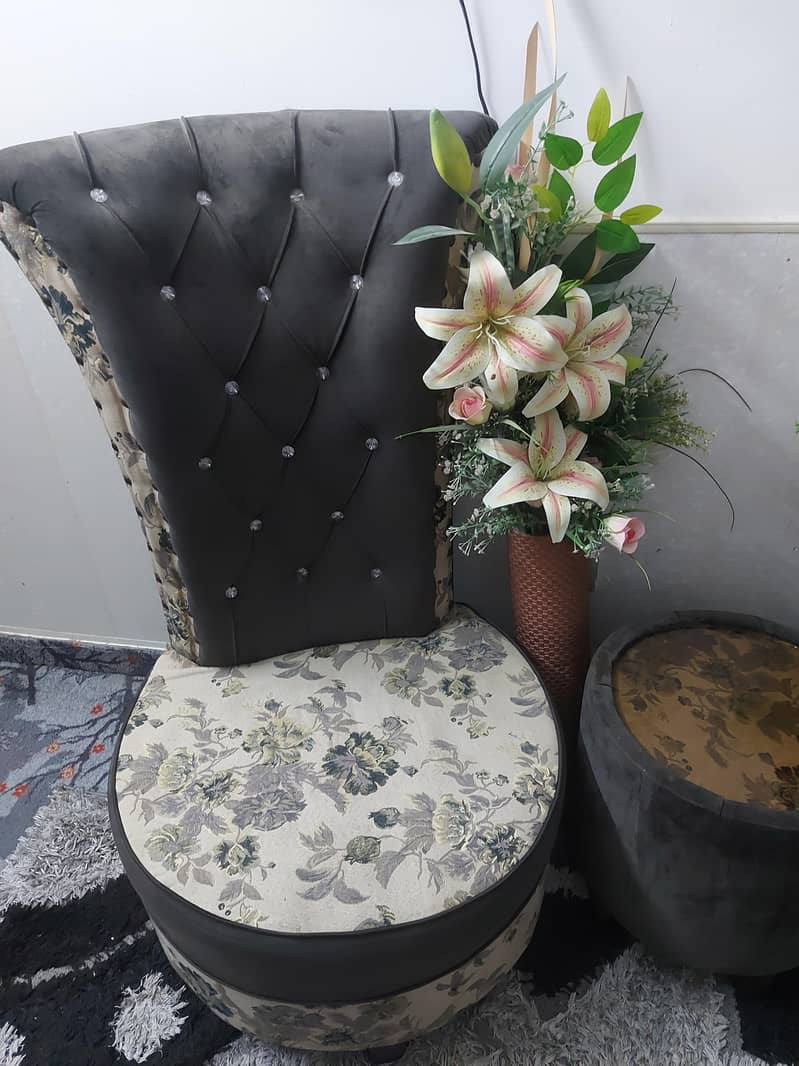 coffee chairs with table 1