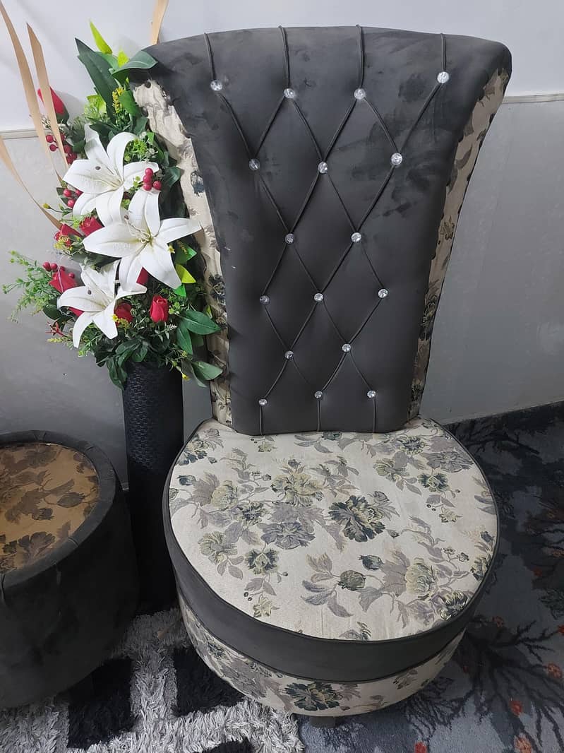 coffee chairs with table 2