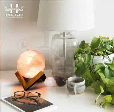 Himalayan salt lamp