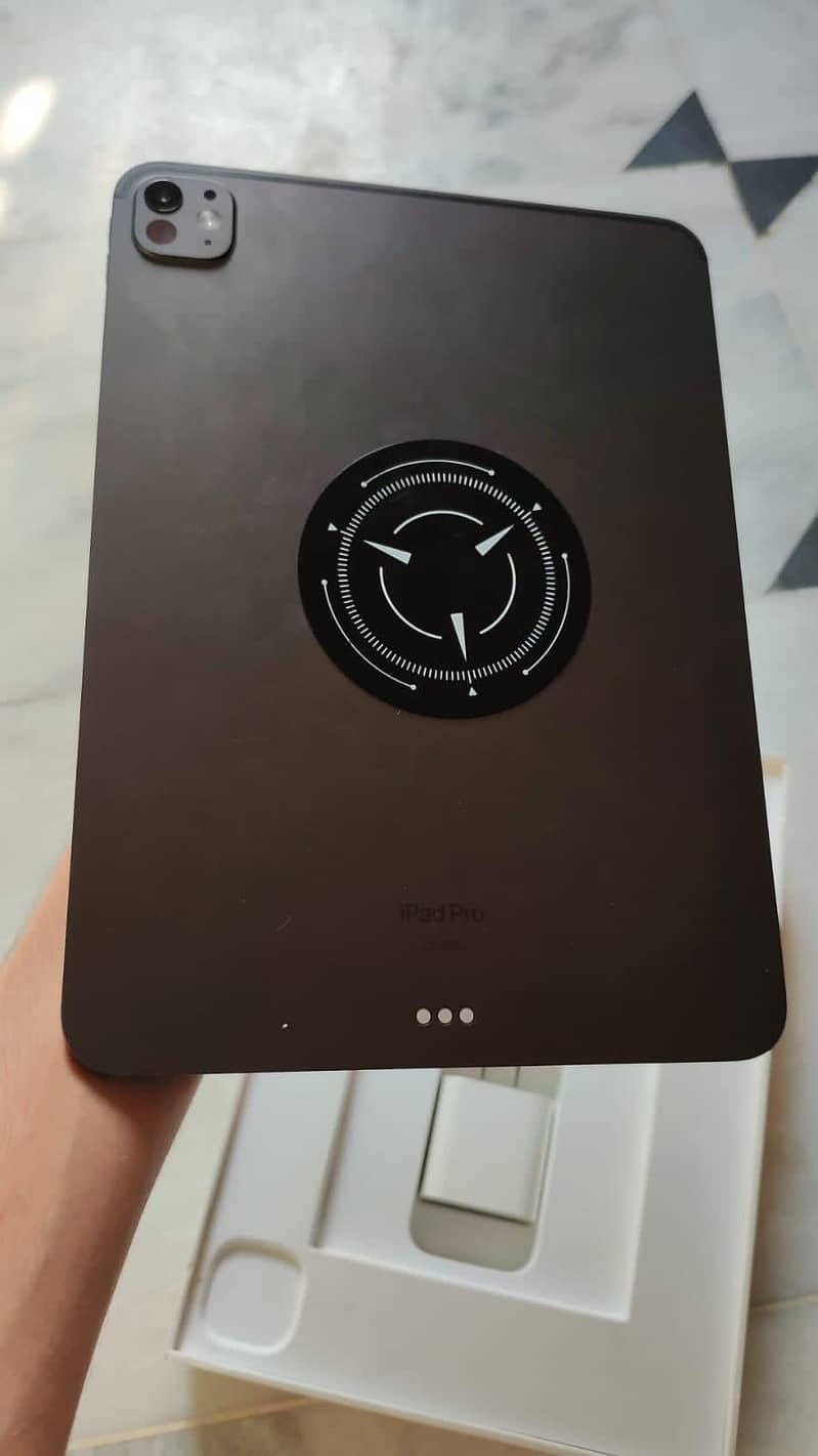 ipad pro M4 chip 11 inch 1