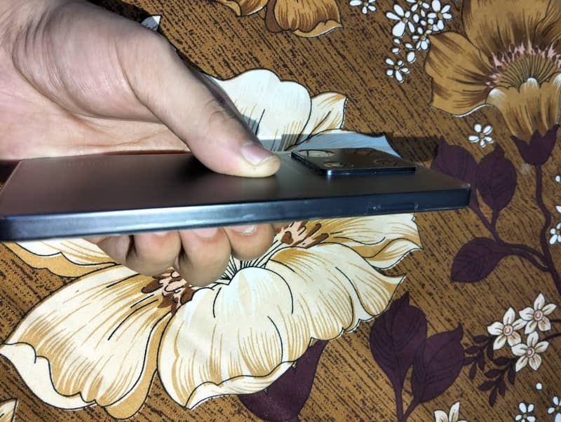 Infinix Note 30 pro 3